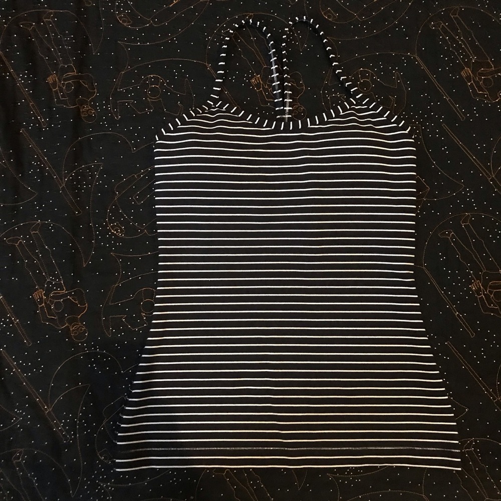 Black and white striped power y tank